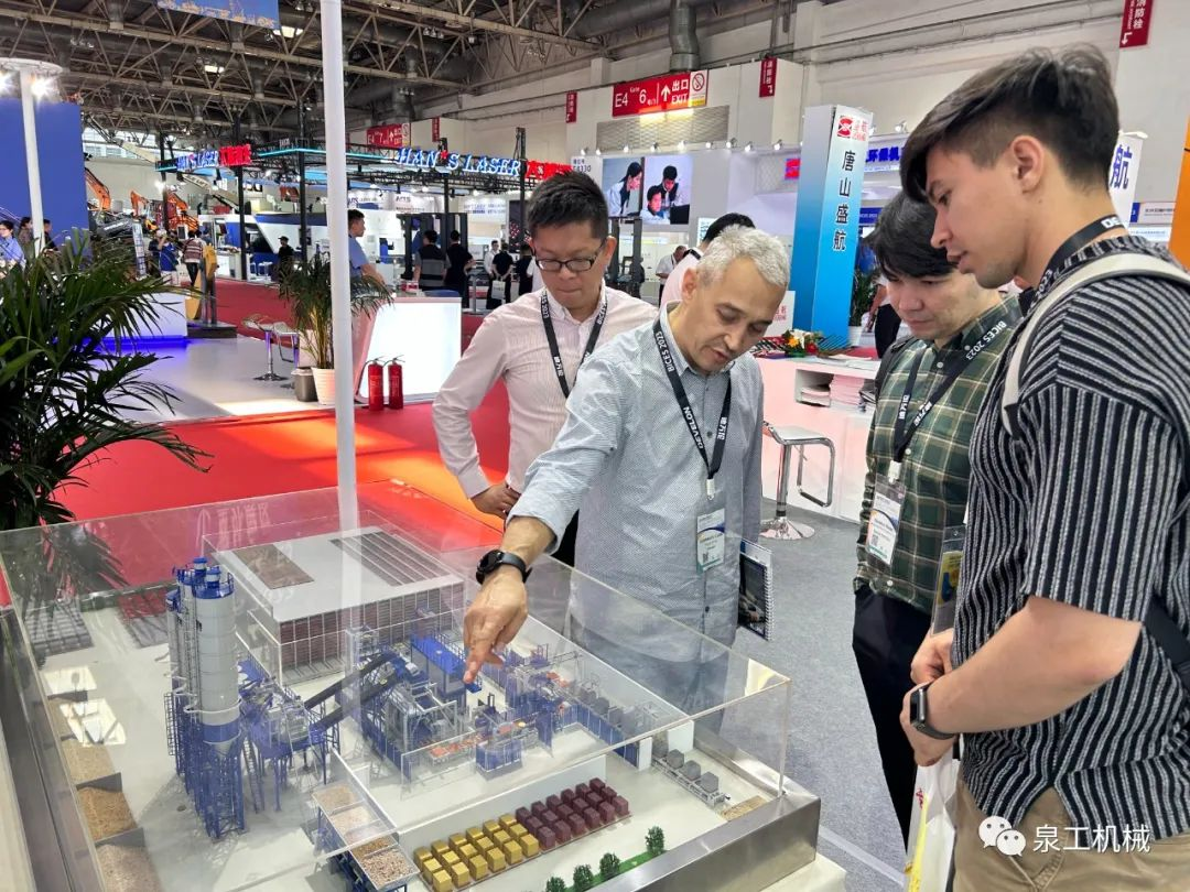 BICES 2023丨綠色裝備，智造未來！泉工股份閃耀北京工程機(jī)械展