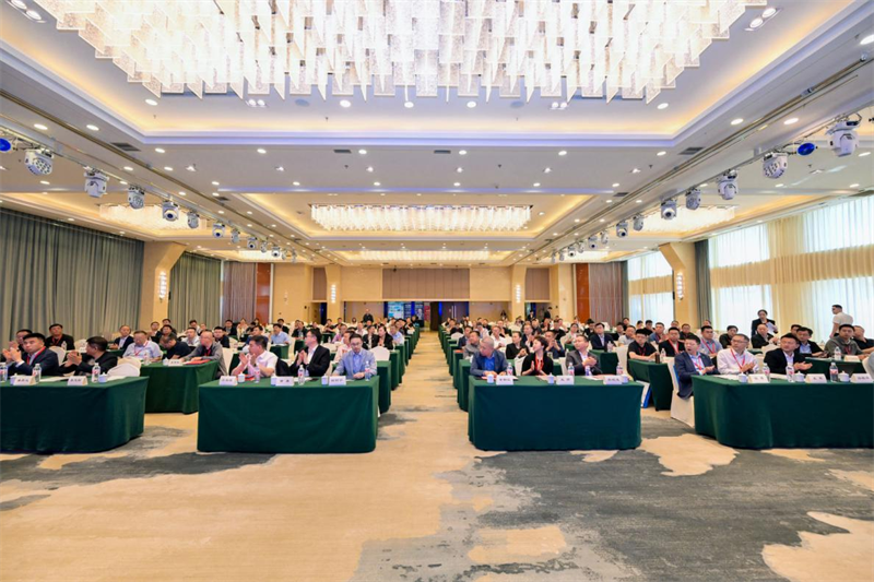 泉工股份出席2025全國混凝土行業(yè)創(chuàng)新發(fā)展與廢棄物資源再生技術交流大會 共探行業(yè)綠色轉型之路